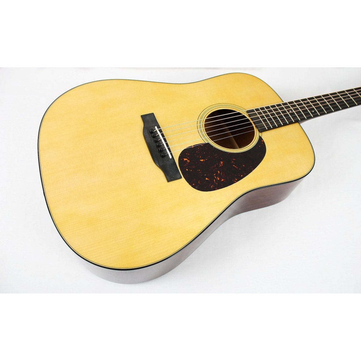 Martin D-18 Acoustic Guitar - Natural