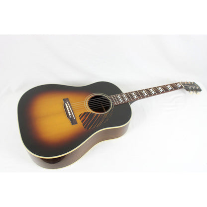 2024 Gibson Acoustic Custom Shop 1942 Banner Southern Jumbo - Vintage Sunburst VOS  **Used – Mint**