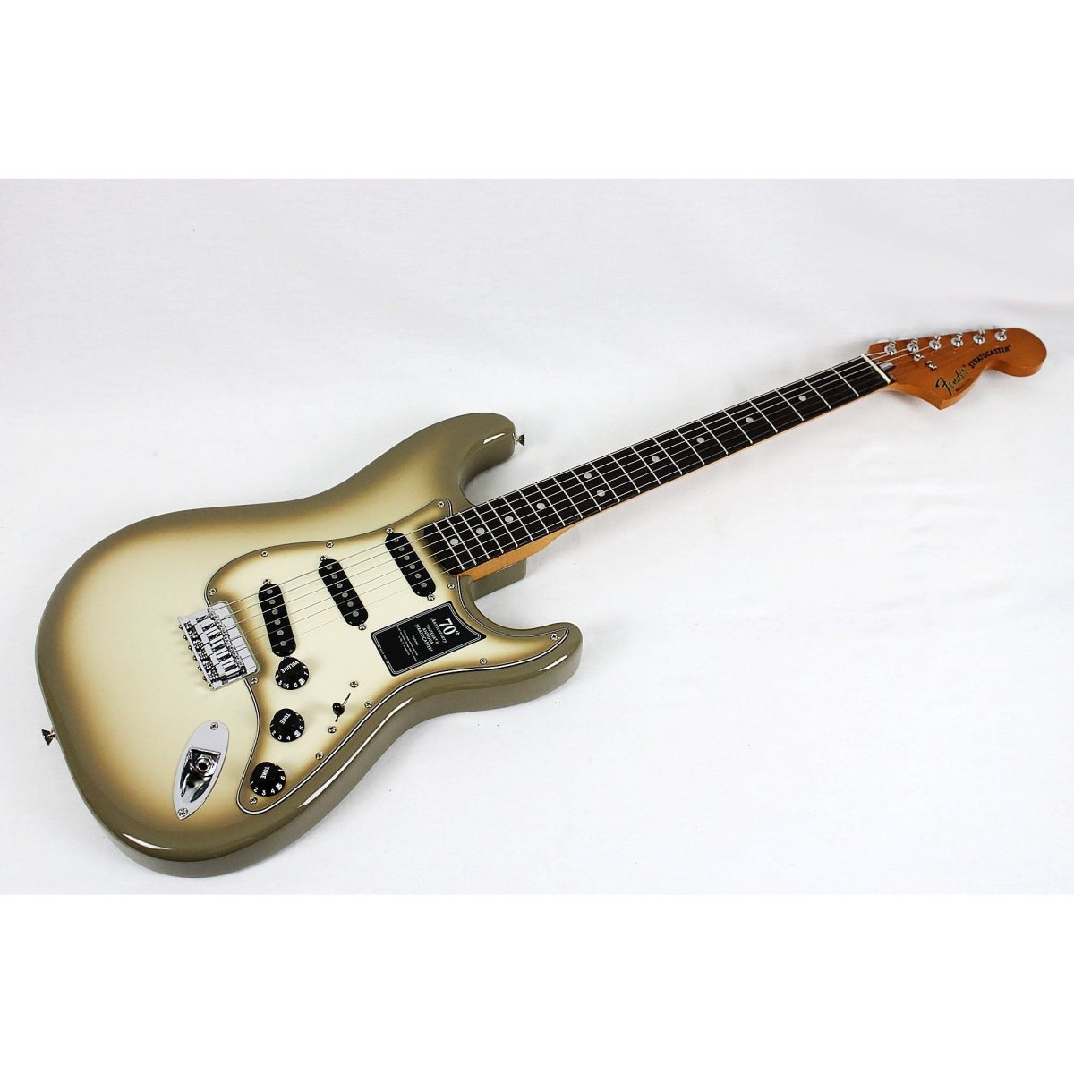 Fender 70th - Anniversary Vintera II Antigua Stratocaster - Antigua - Leitz Music - 717669564544 - 0147030888