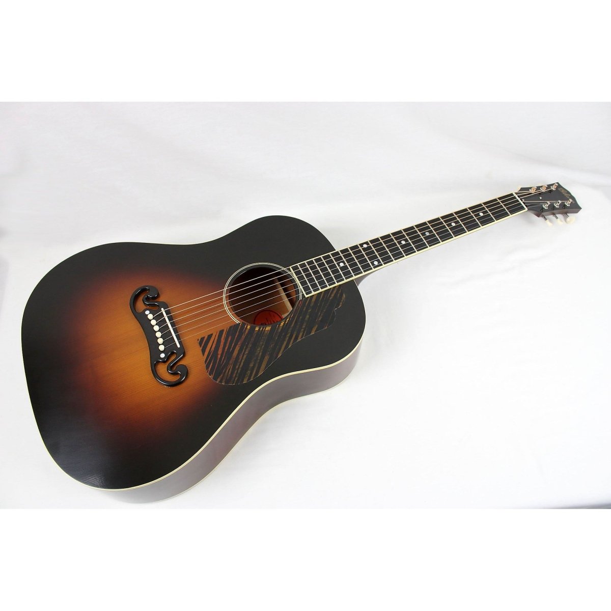 Gibson Acoustic Custom Shop 1939 J - 55 - Vintage Sunburst VOS - Leitz Music - 711106037363 - 22673002