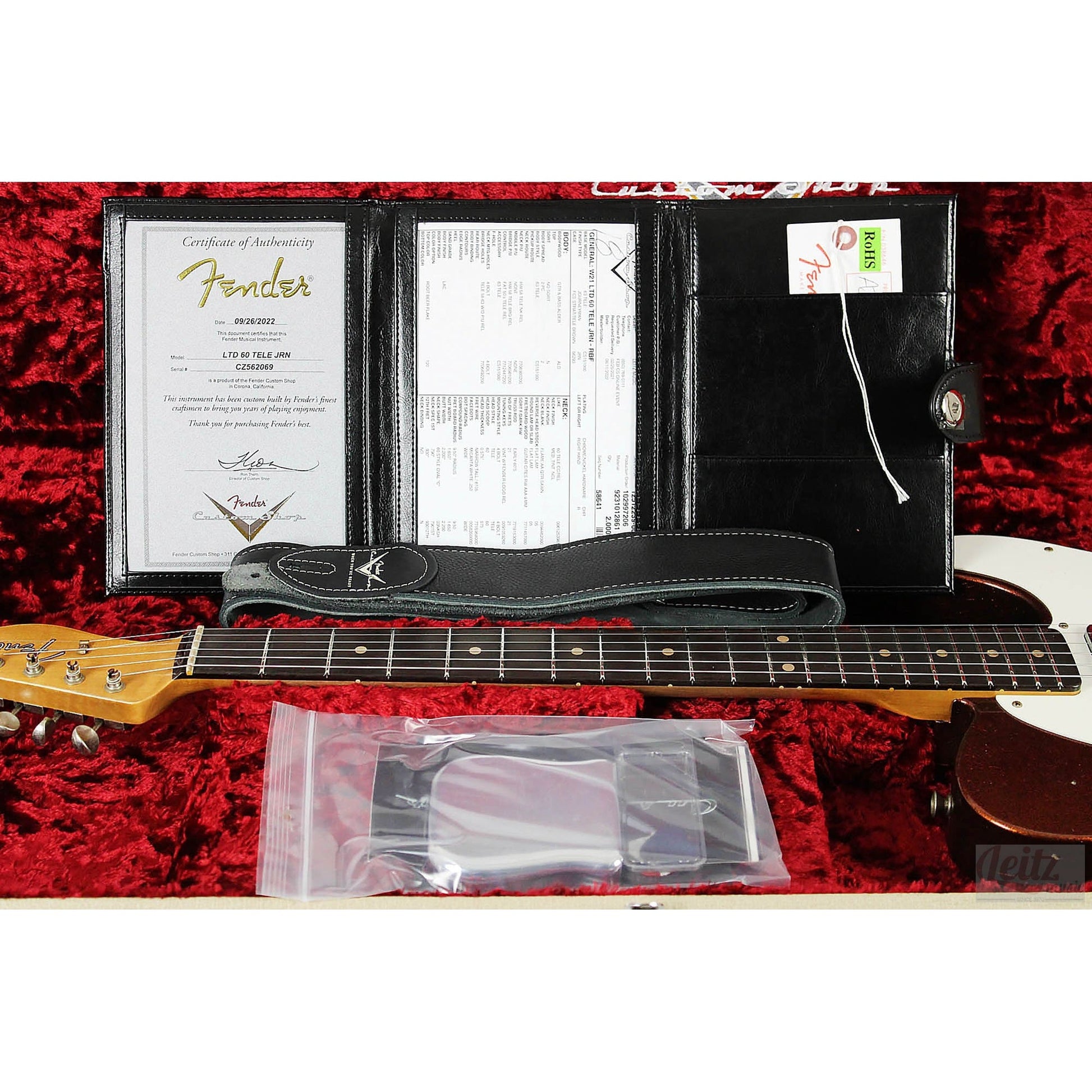 Fender Custom Shop Limited Edition 1960 Telecaster Journeyman Relic - Root Beer Flake - Leitz Music-885978878499-CZ562069