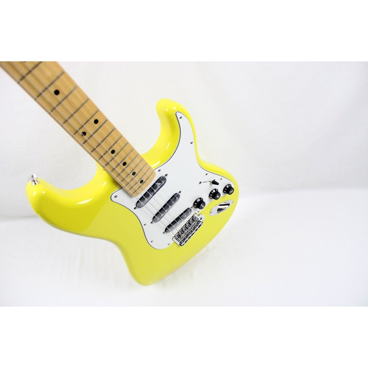 Fender Made in Japan Limited International Color Stratocaster - Monaco  Yellow